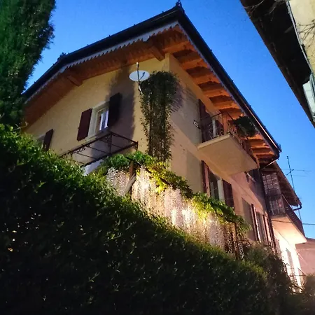Costanza Con Giardino